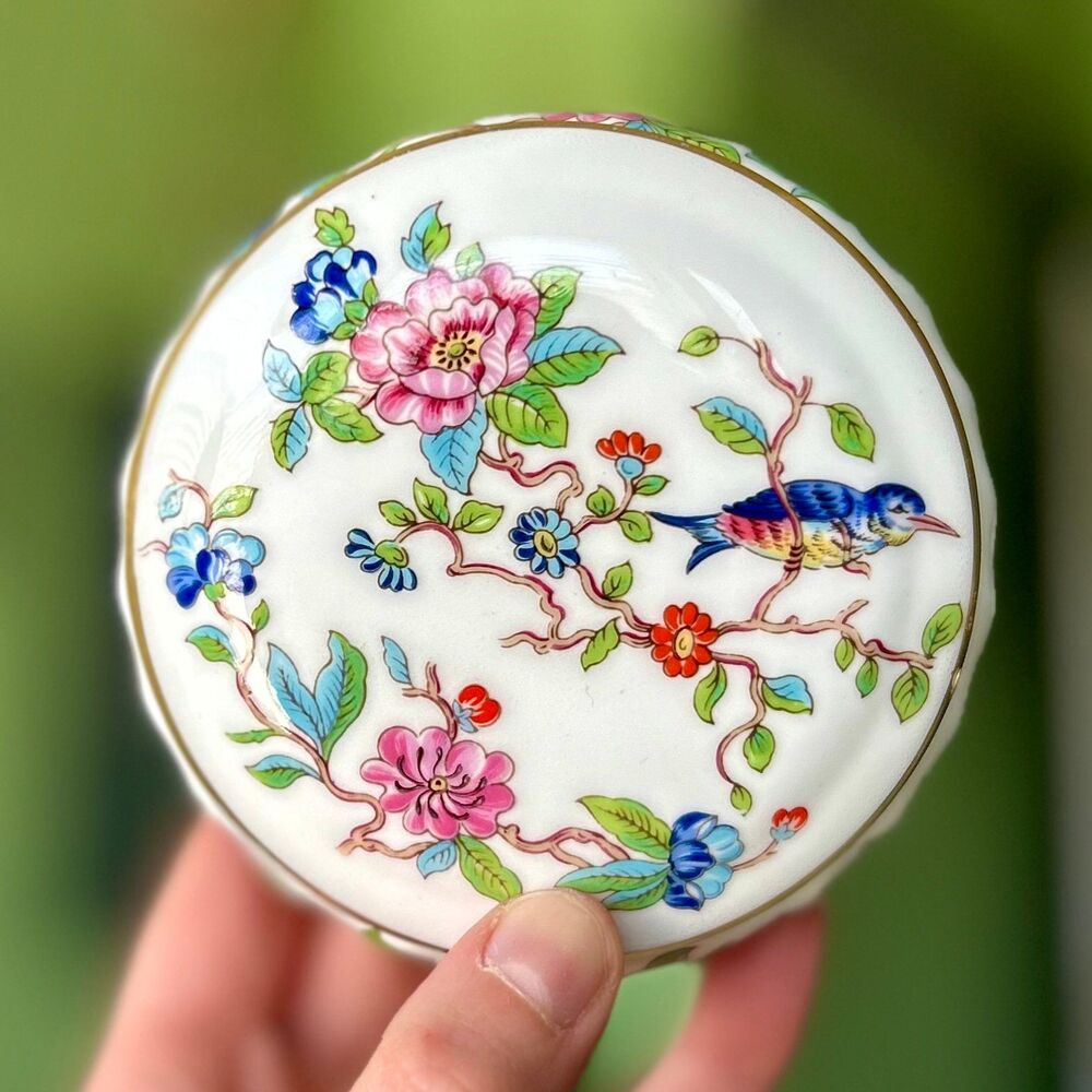 VTG Porcelain Oriental Dainty Elegantly Textured Vibrant Floral Trinket Keepsake